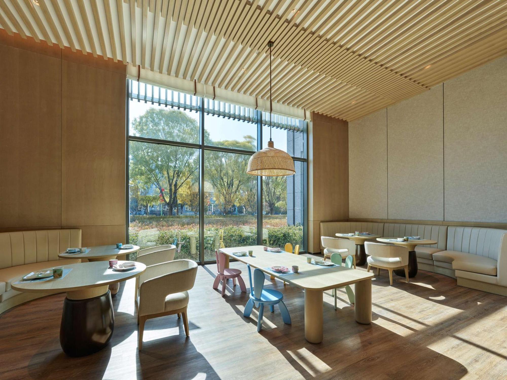 Doubletree By Hilton Beijing Badaling Hotel Yanqing Exterior photo